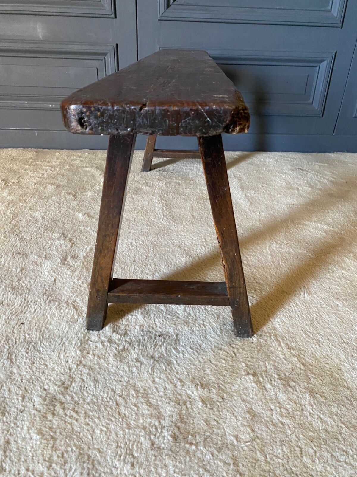Xviith bench in chene patina of origin
