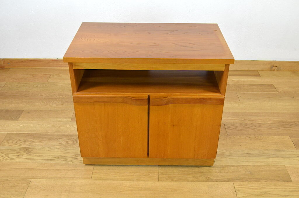 Meuble bas vintage en orme 1970 / 1980