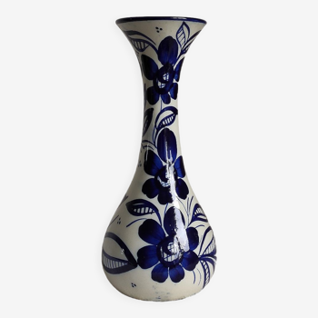 Trumpet vase