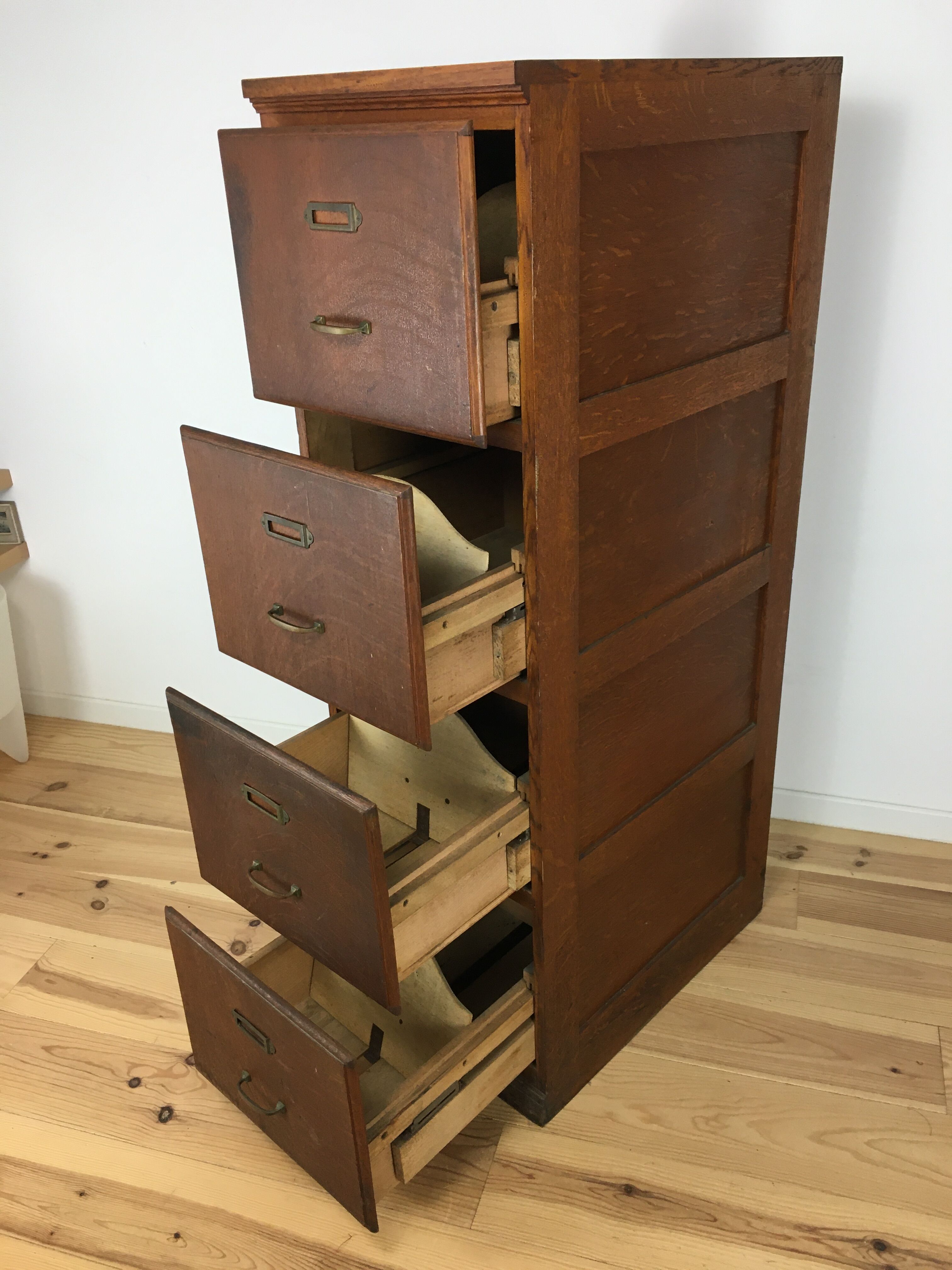 Meuble classeur 4 tiroirs en bois de chêne