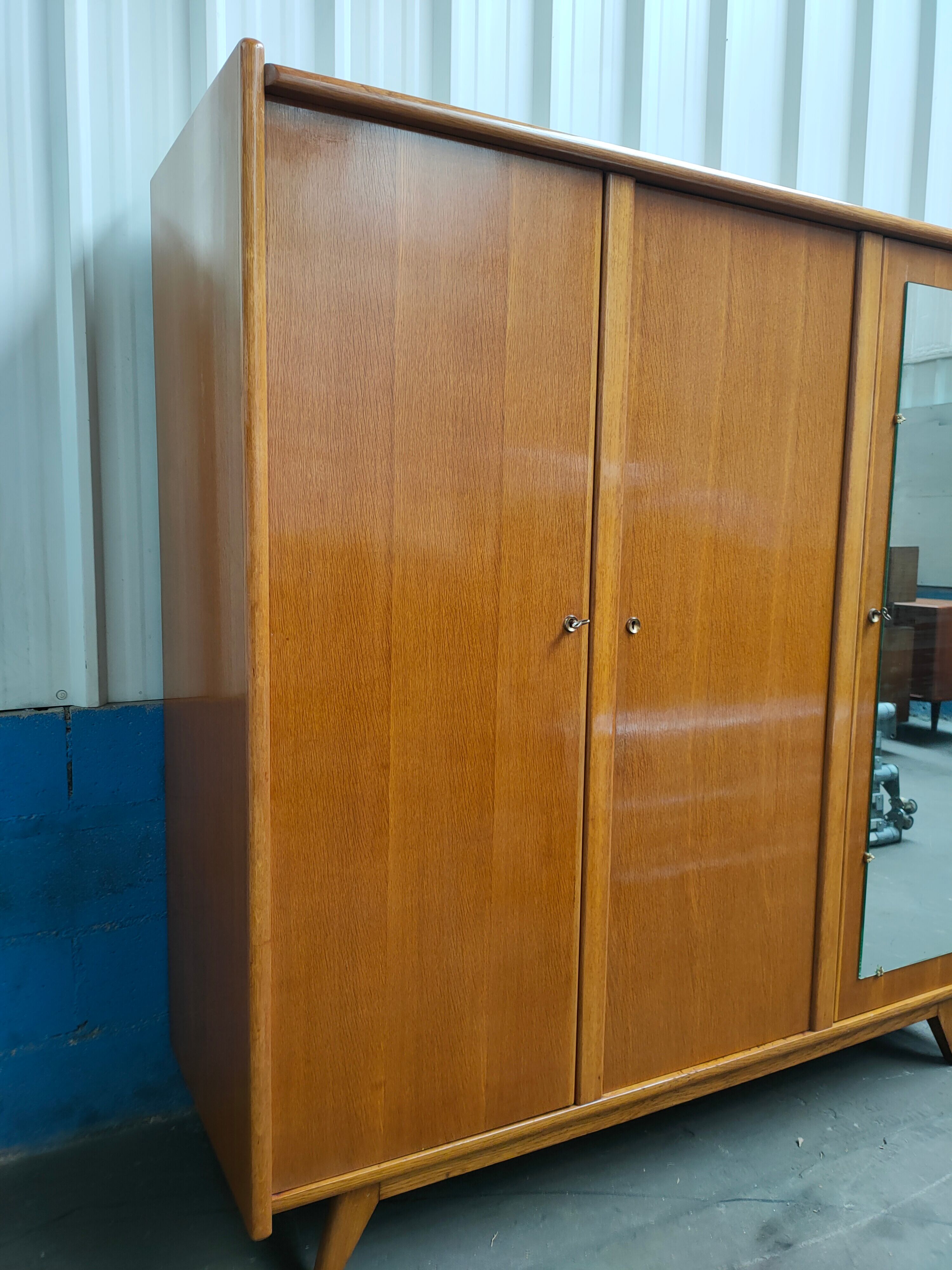 Cabinet oak oak feet compass feet