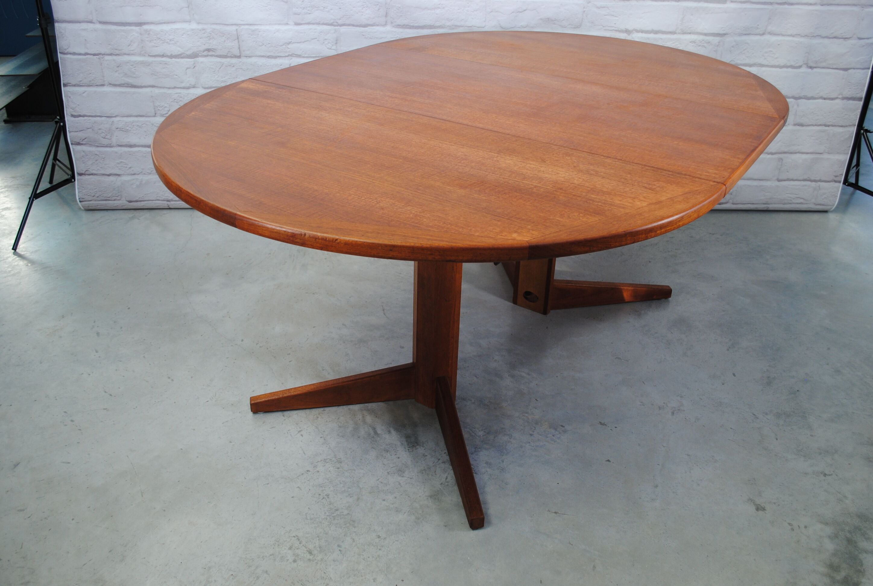 Table to eat expandable in teck