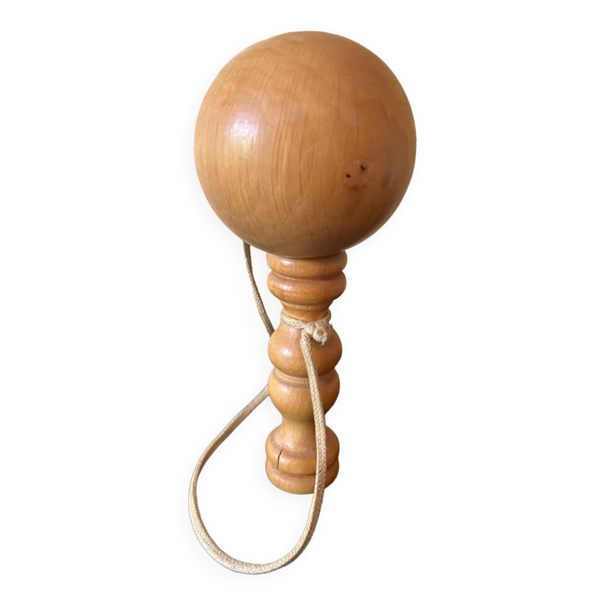 Wood bilboquet