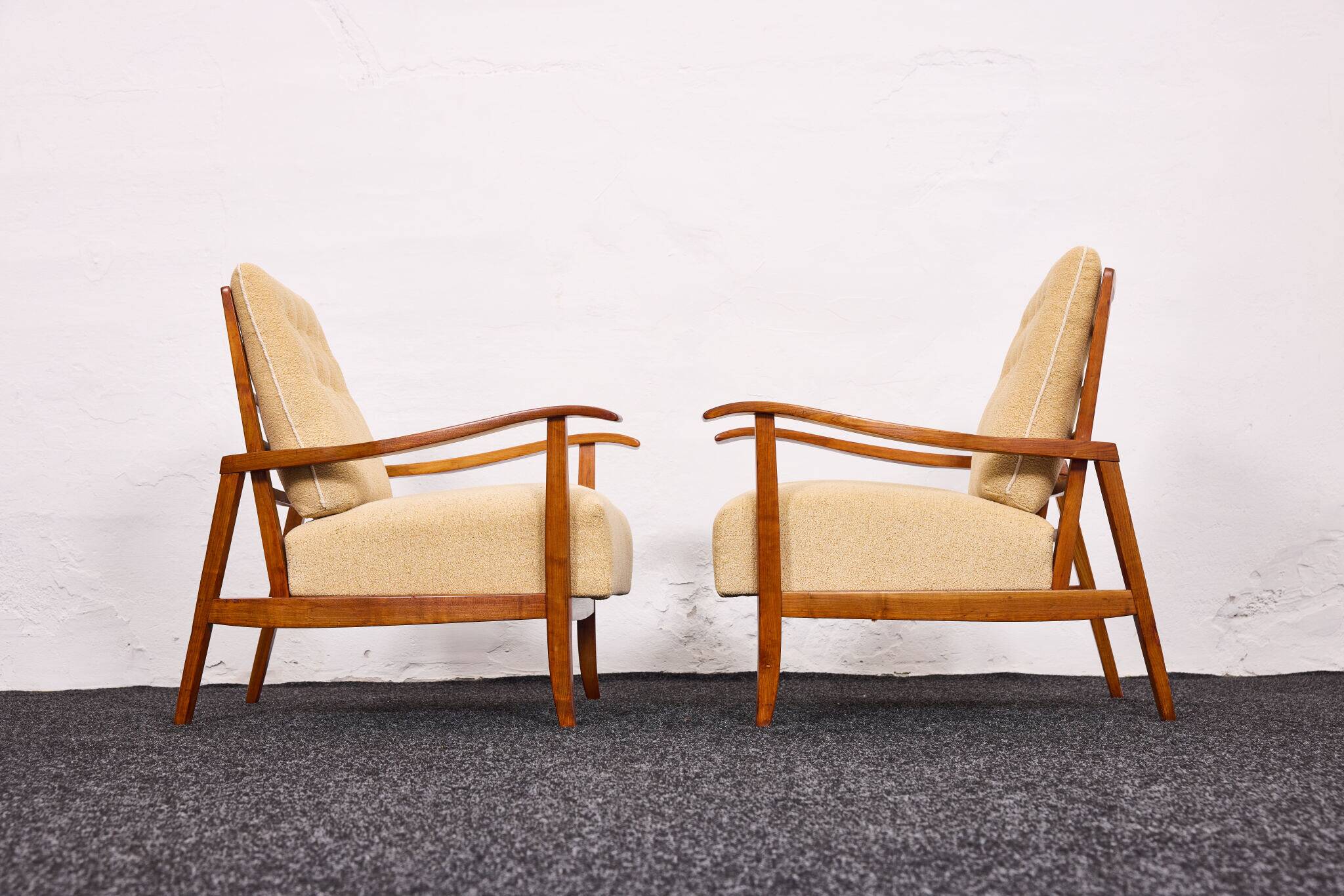 Mid-century armchairs – Attributed to Károly Nagy, Hungary, 1940s