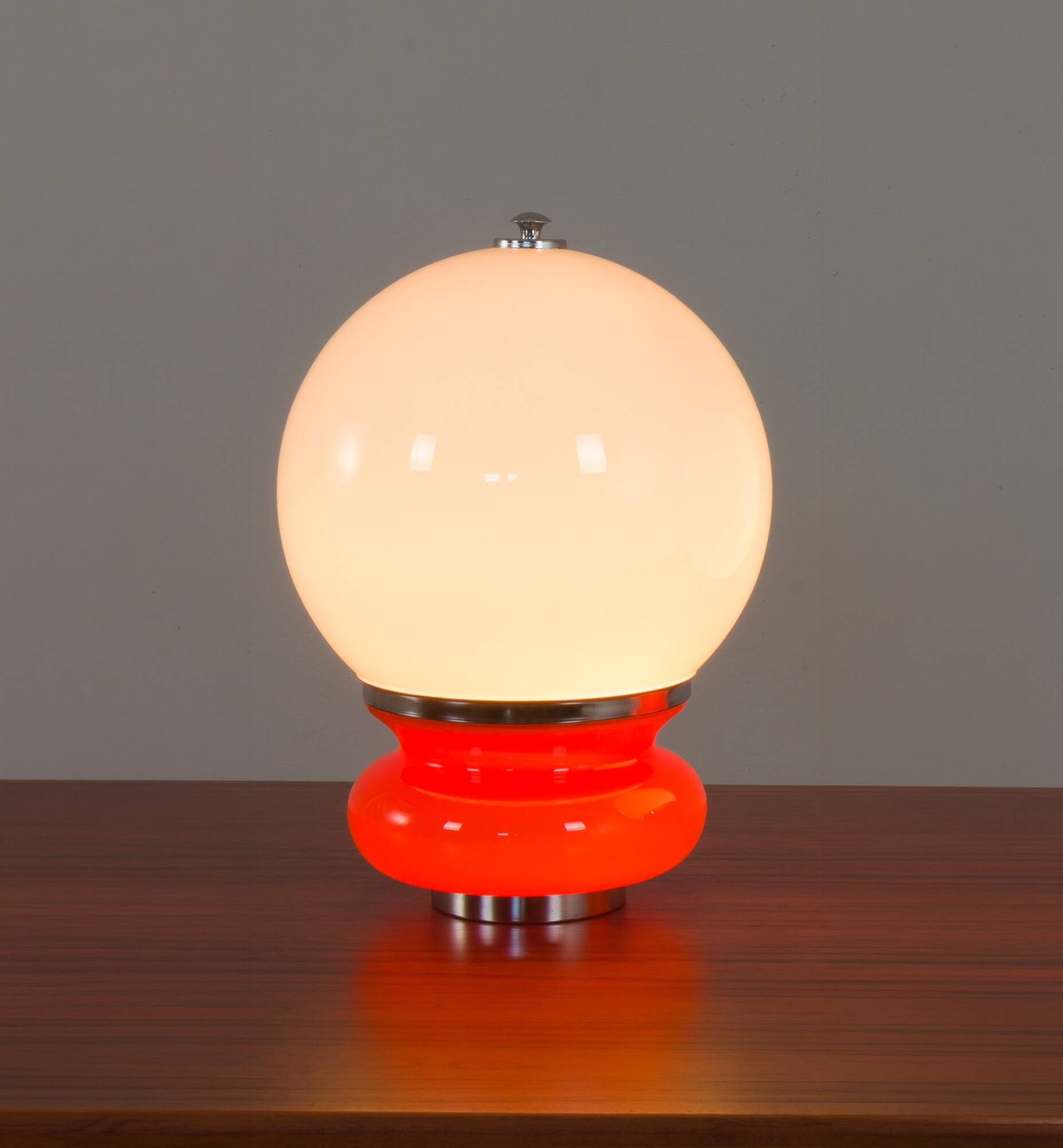 Lampe de table en verre Mazzega Murano de l'ère spatiale attribuée à Carlo Nason, Italie, 1970.