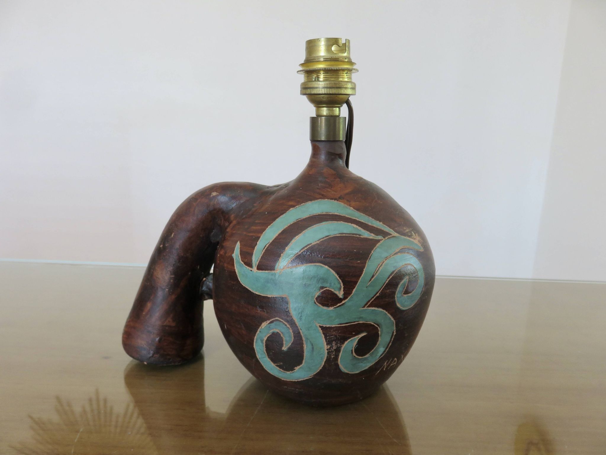 Belle lampe en céramique signée datant des années 50 ou 60