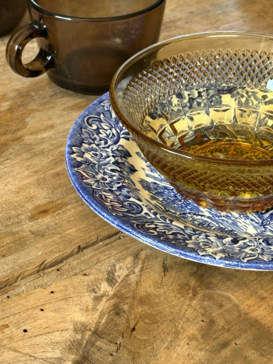 Assiettes et bol vintage