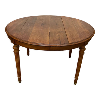 Oval solid oak table