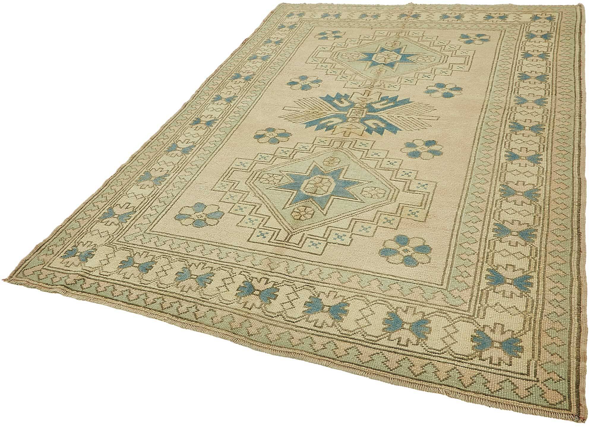 Turkish Vintage Anatolian Rug 176 cm x 266 cm