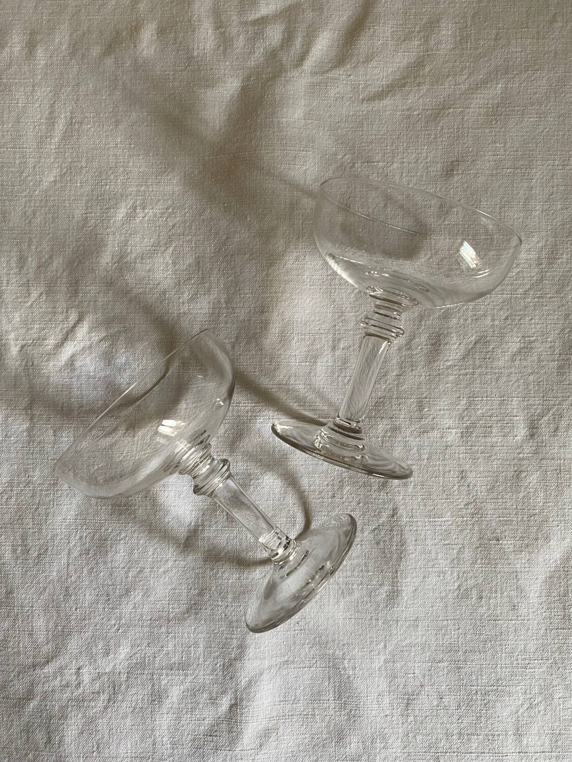 Set of 2 crystal champagne glasses