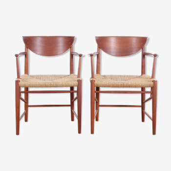 Pair of Scandinavian armchairs in 317 model in teak