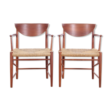 Pair of Scandinavian armchairs in 317 model in teak