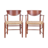 Paire de fauteuils scandinaves en teck modèle 317
