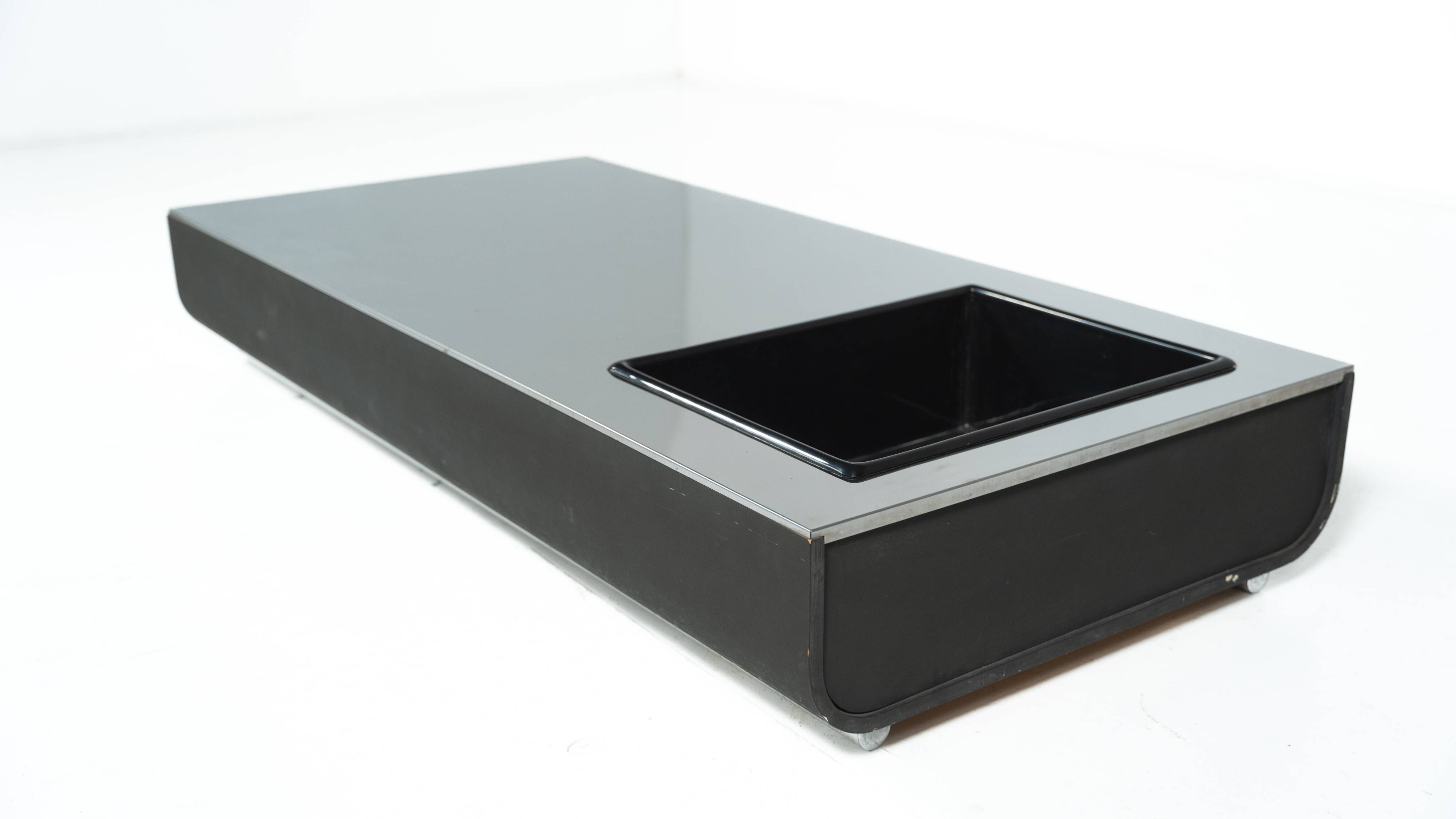 Coffee table with two parts, Italy, 1970s