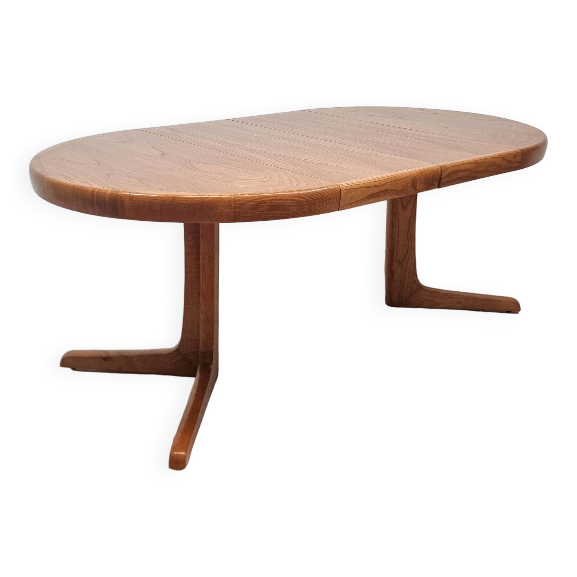 Baumann solid elm dining table