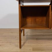 Bureau indépendant en teck modèle 75 de Omann Jun, Danemark, années 1950.