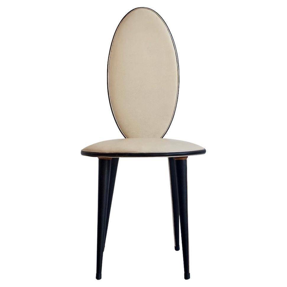 Chaise en vinyle crème et noir Umberto Mascagni