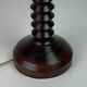Lampe de table française en bois tourné dans le style de Charles Dudouyt, années 1950