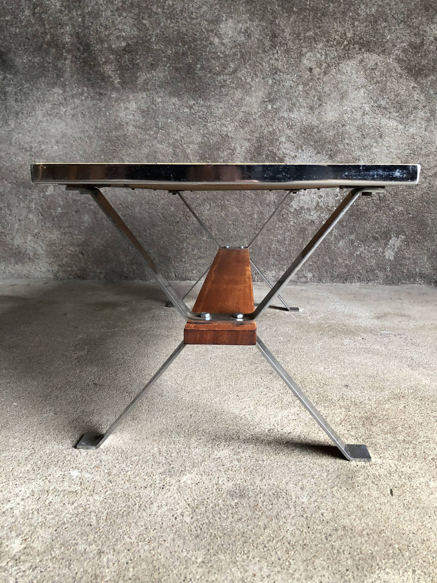 Ceramic coffee table and chrome and wood legs, Juliette Belarti, 1960