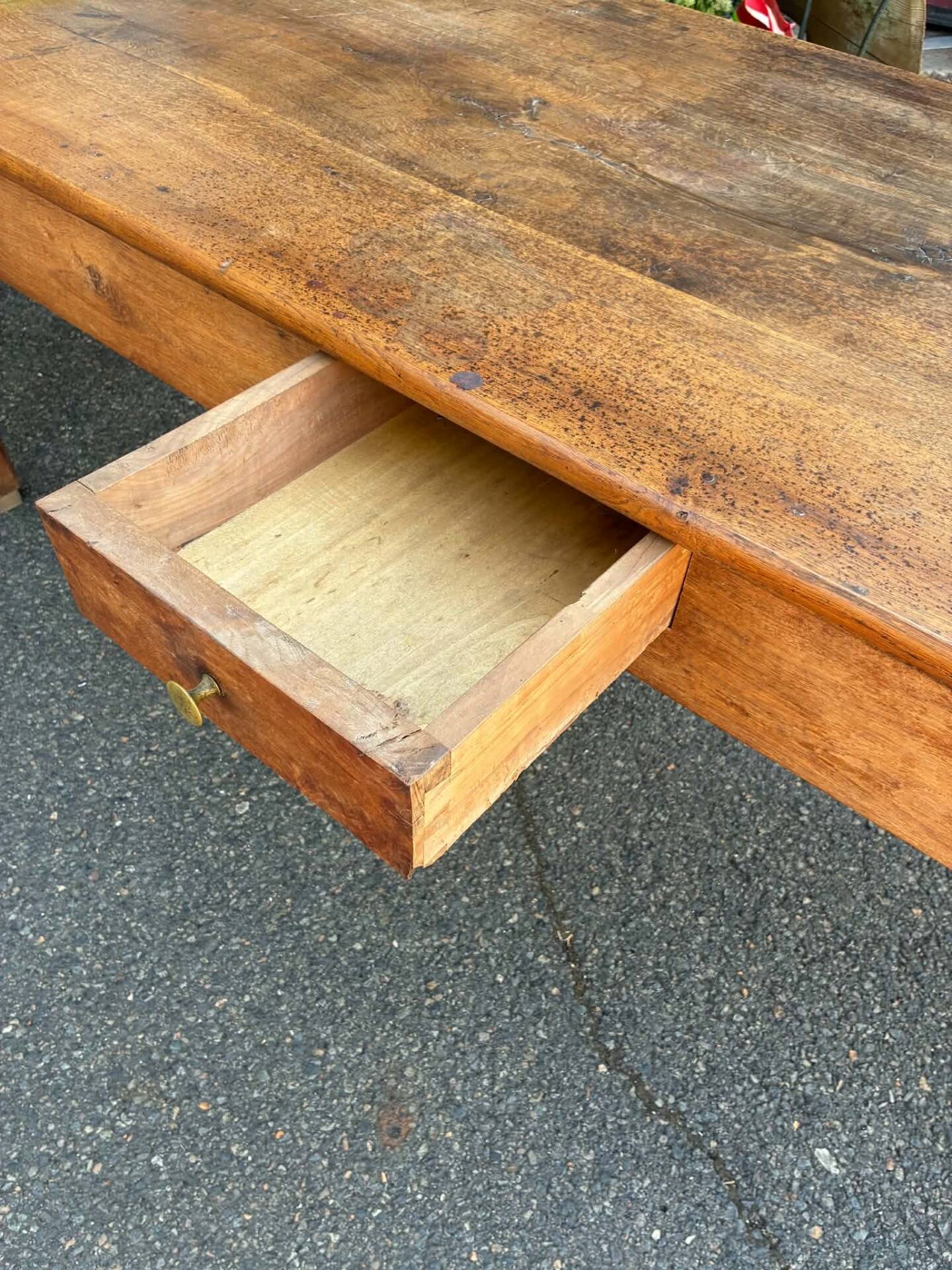 Table à manger en chêne