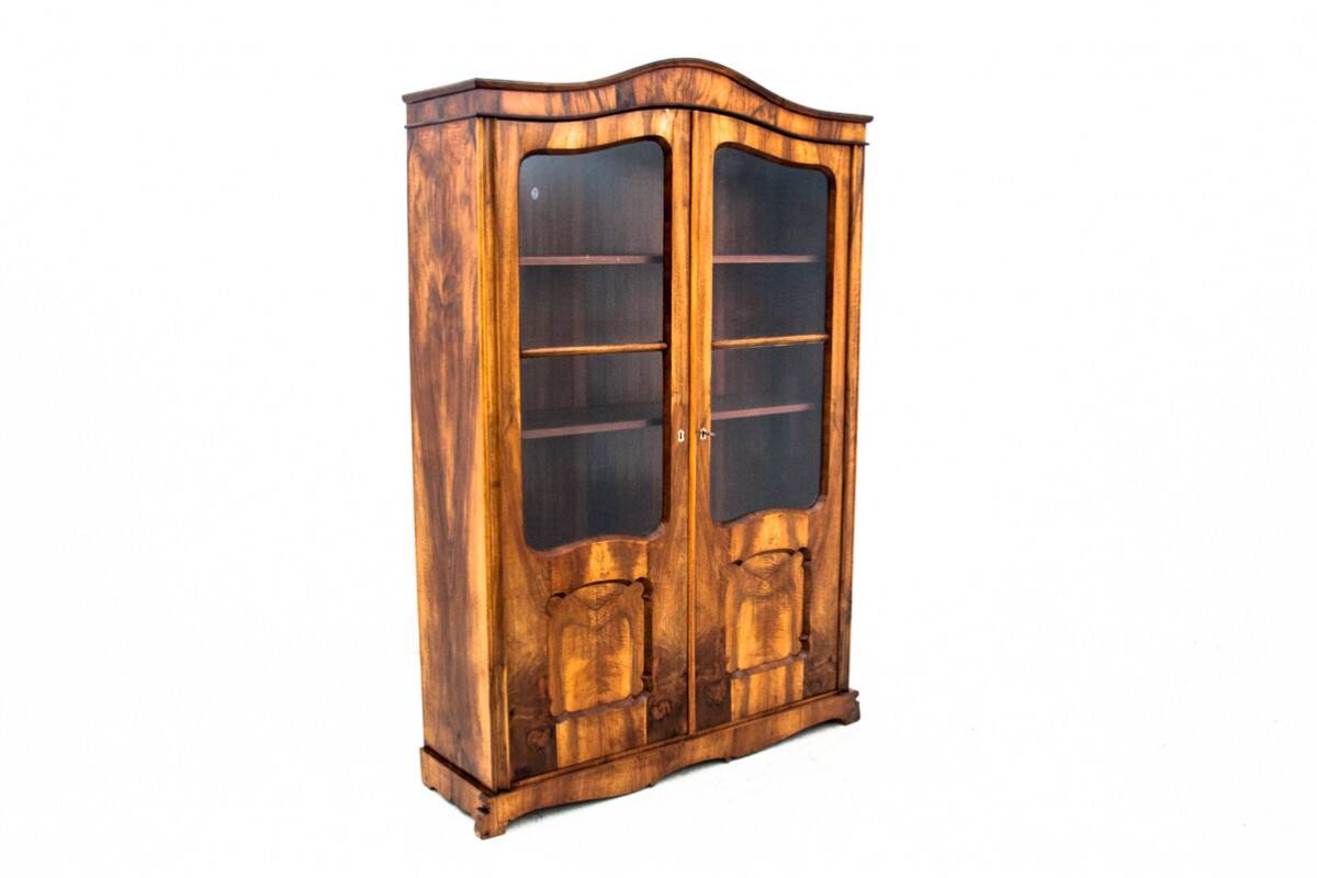Library - antique display case, Northern Europe, around 1890.