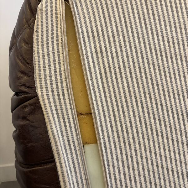 Togo 3 places en cuir par Michel Ducaroy