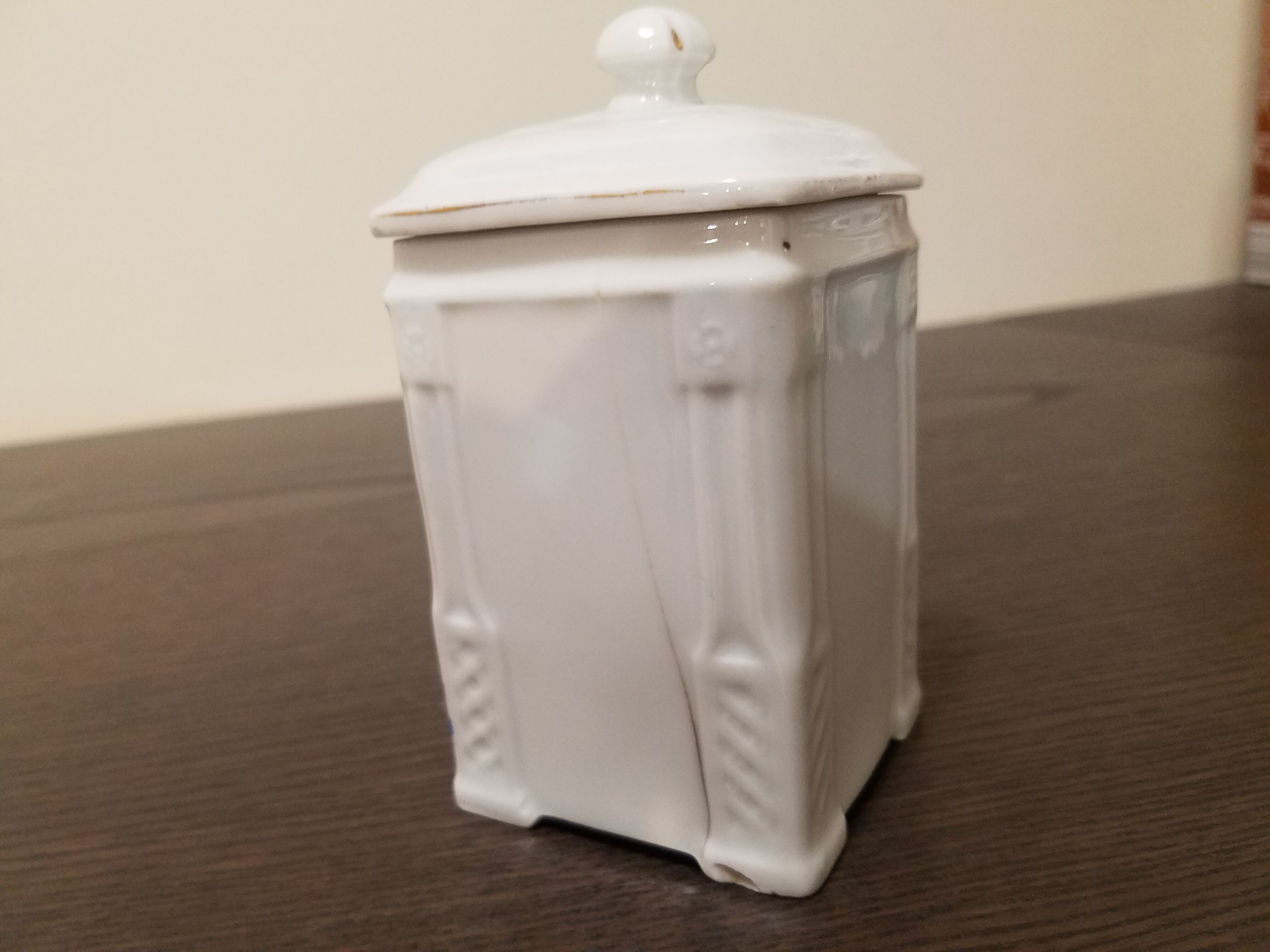 Art deco spice pots in fine porcelain numbered