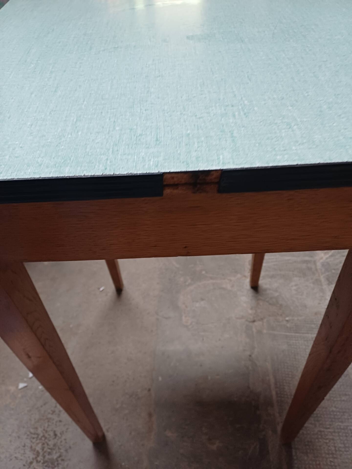 Formica table with tapered wooden legs + stool