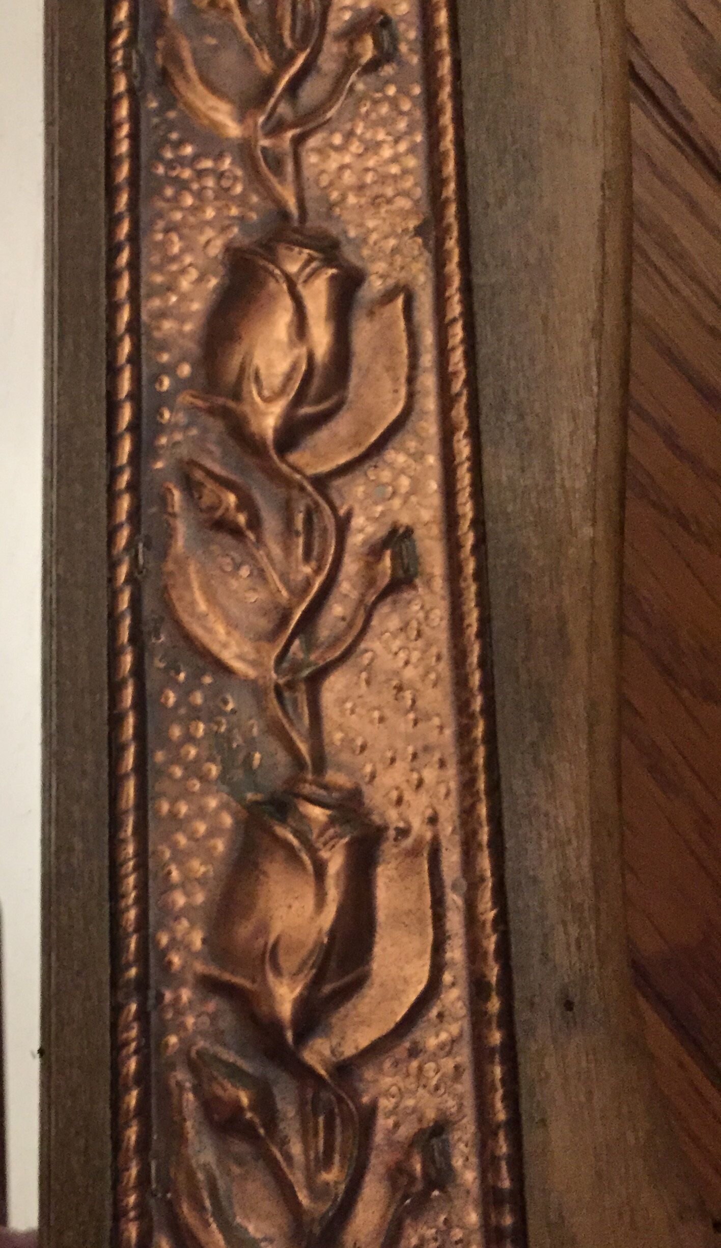 Former mirror wooden décor in copper 41x62cm