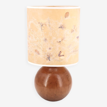 Wooden ball lamp, lampshade with dried flowers