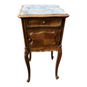 Table de chevet