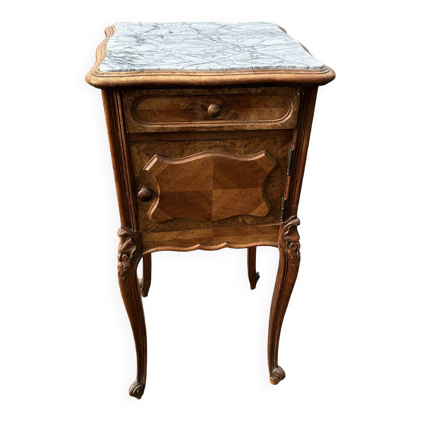 Table de chevet