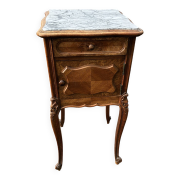 Table de chevet