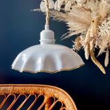 Small “handkerchief” pendant in opaline
