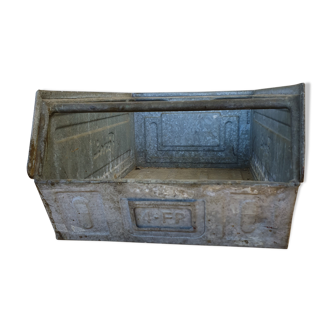 Industrial metal case