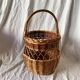 Panier en osier vintage