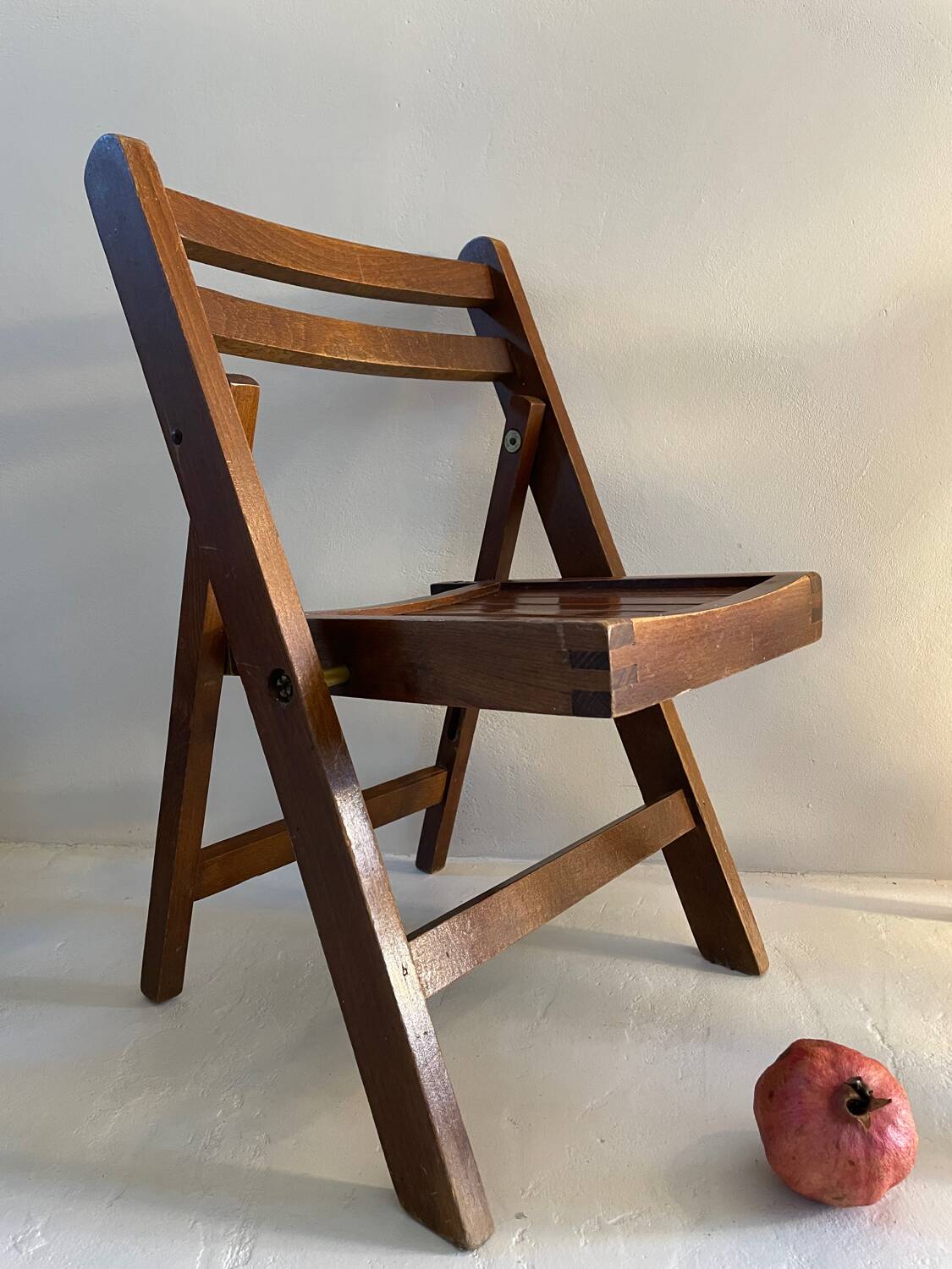 Wooden folding chair for children
