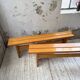 Paire de bancs en pin Charlotte Perriand Les arcs