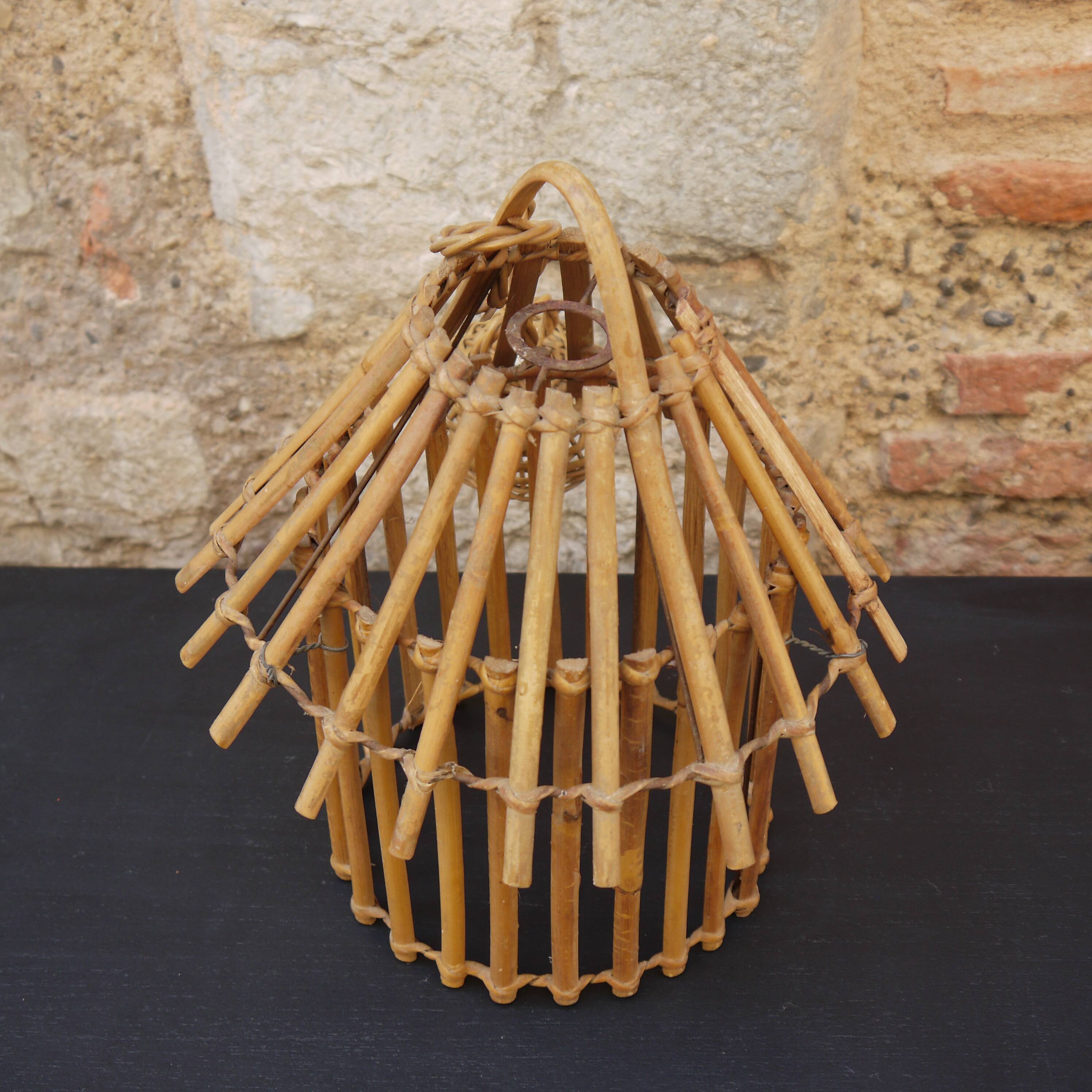 Rattan cage suspension
