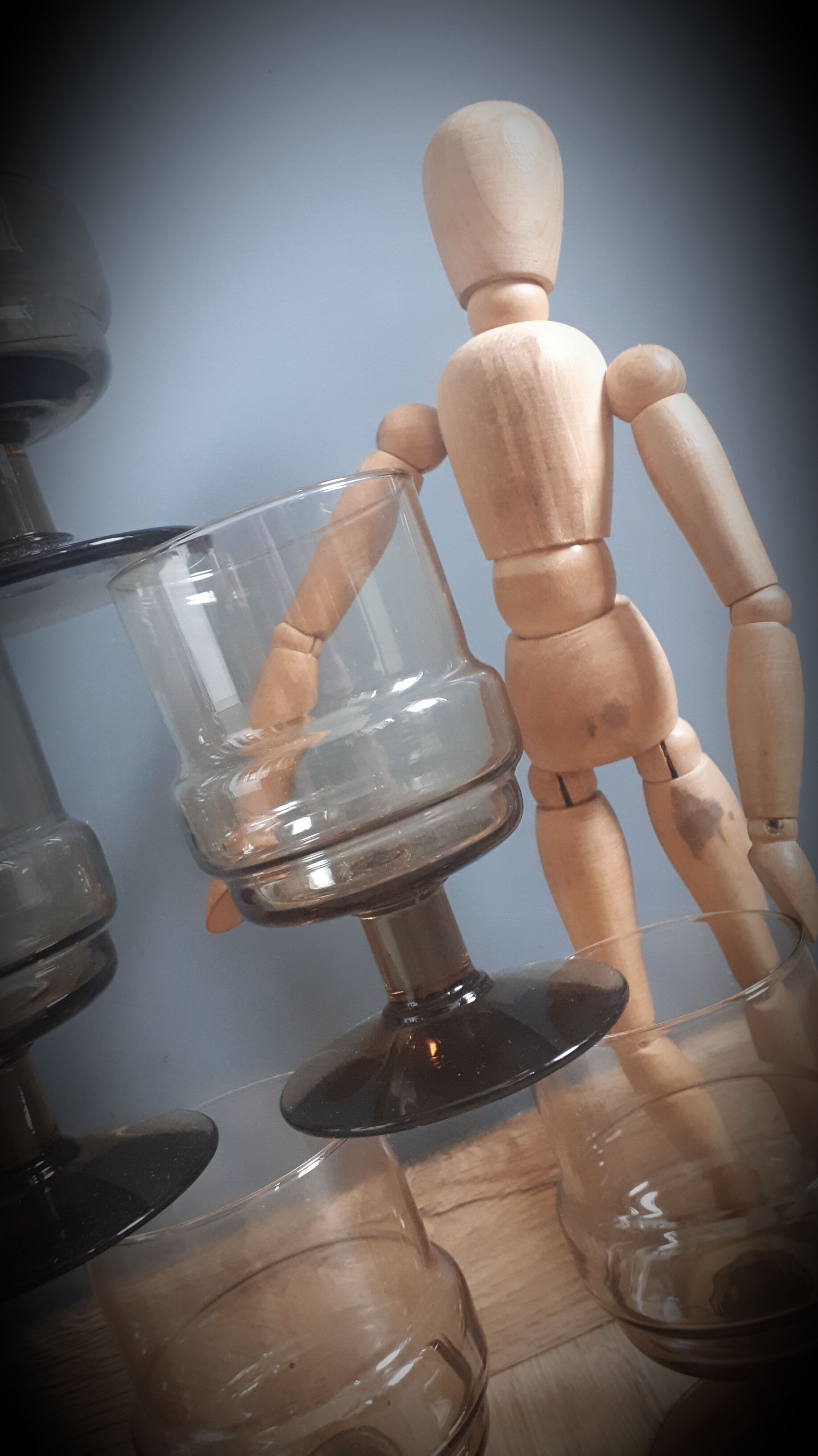 Set 6 vintage brown glasses