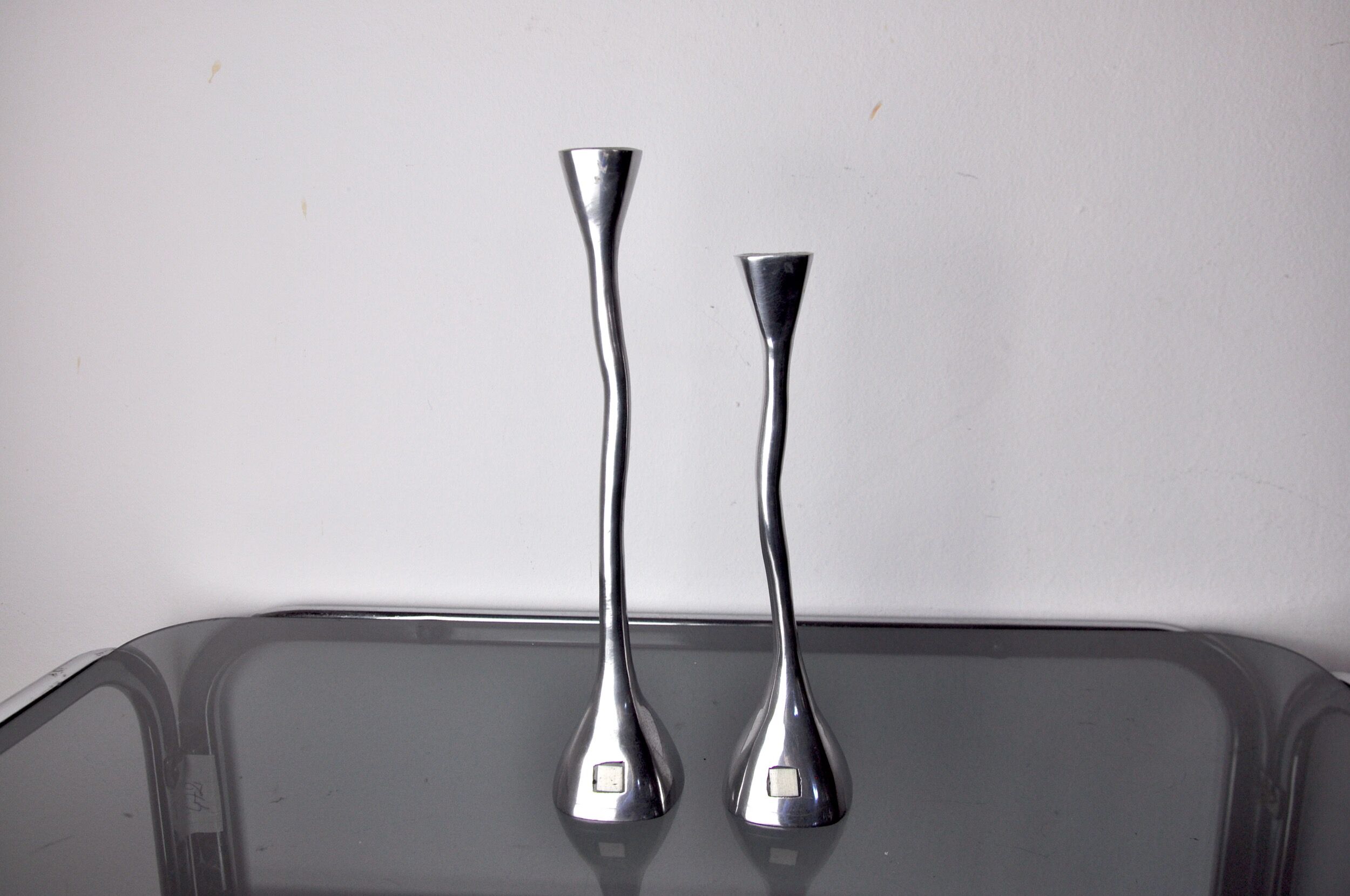 Pair of zigzag candle holders, solid aluminum and polished stone, art3, Spain, 1970