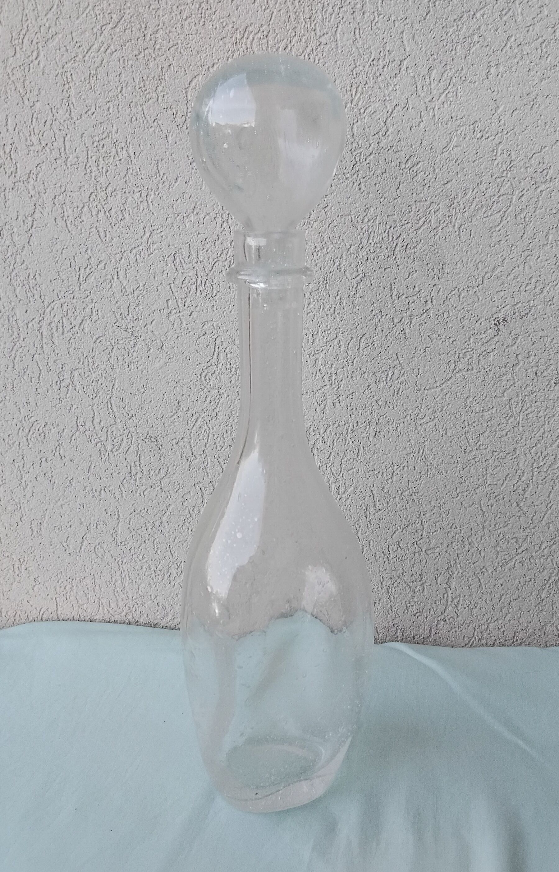 Bubble glass carafe bottle