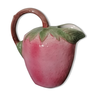 Strawberry-shaped ceramic carafe