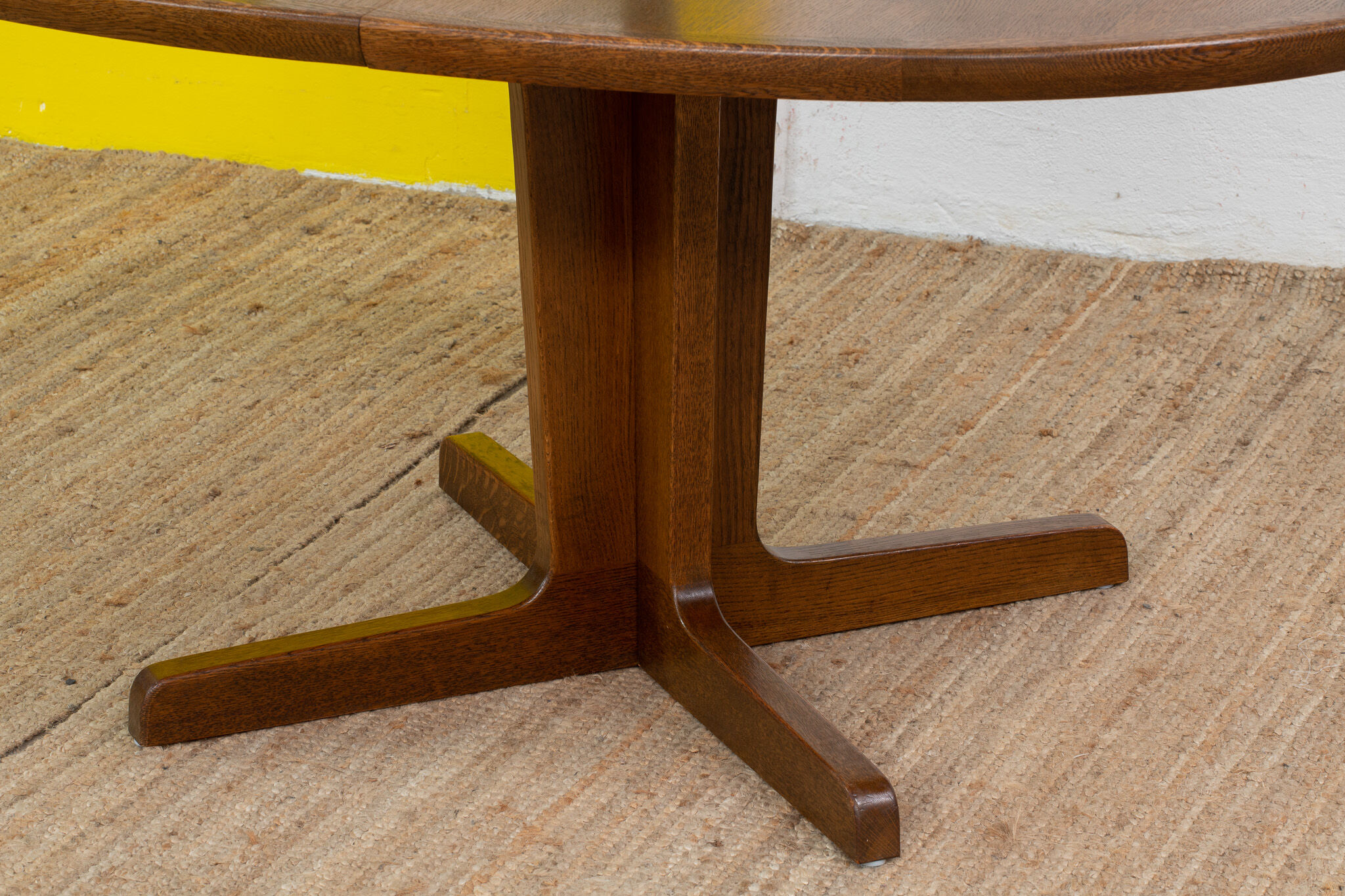 Scandinavian table 156 cm