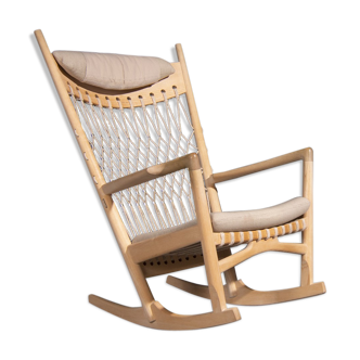 Rocking-chair Hans J. Wegner  PP124