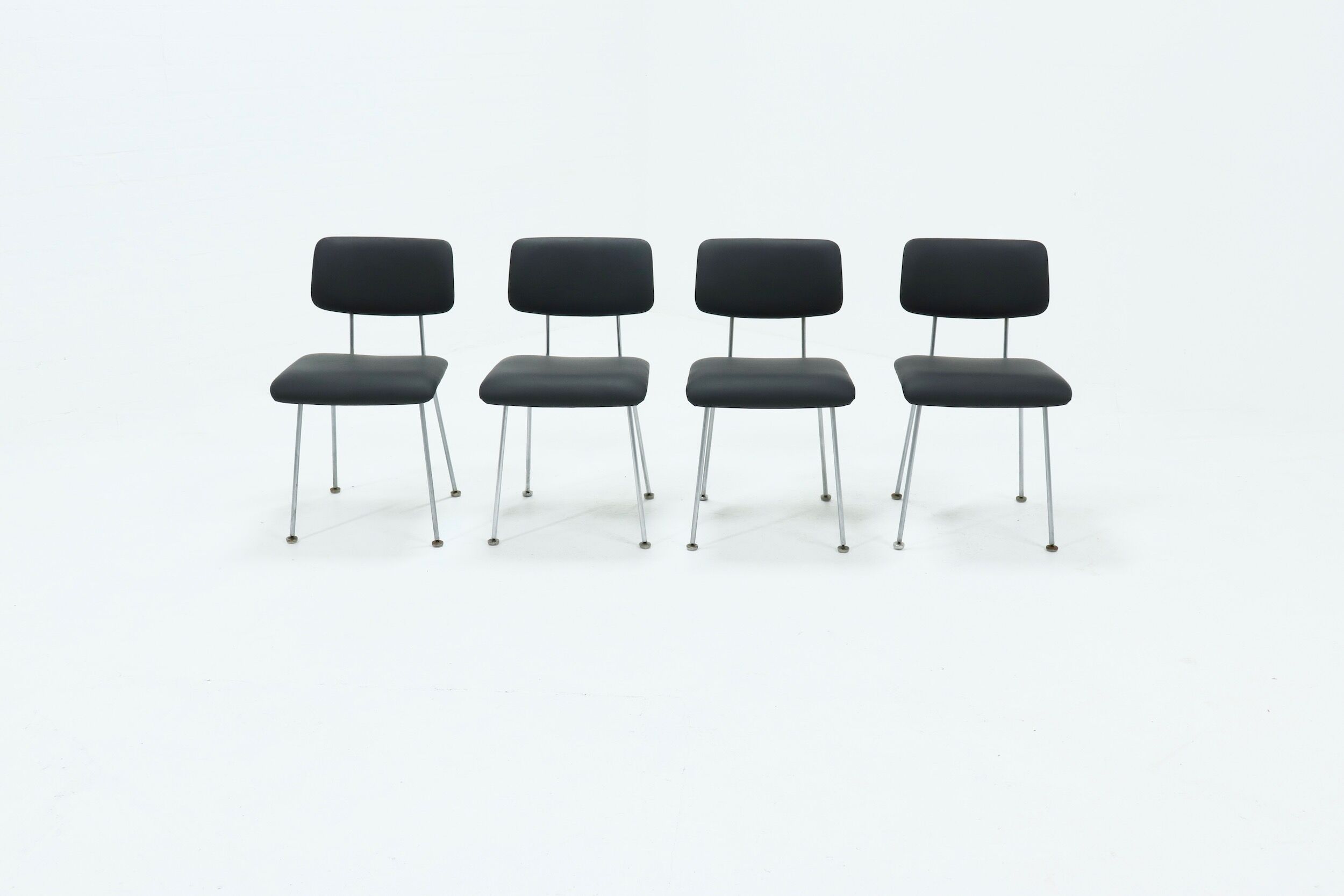 Set of 4 dining chairs Gispen 1263 by AR Cordemeijer 1960