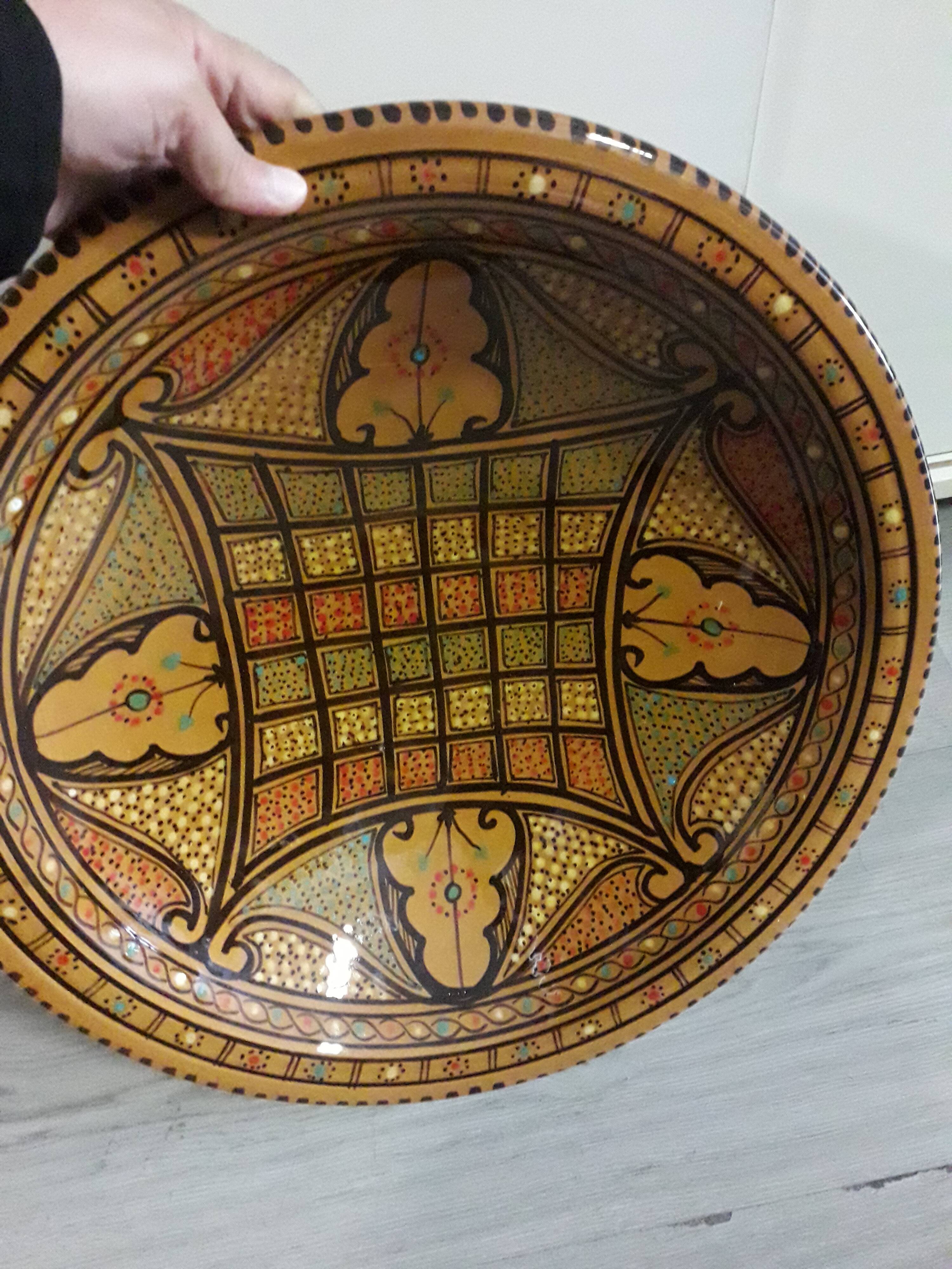 Very large oriental dish