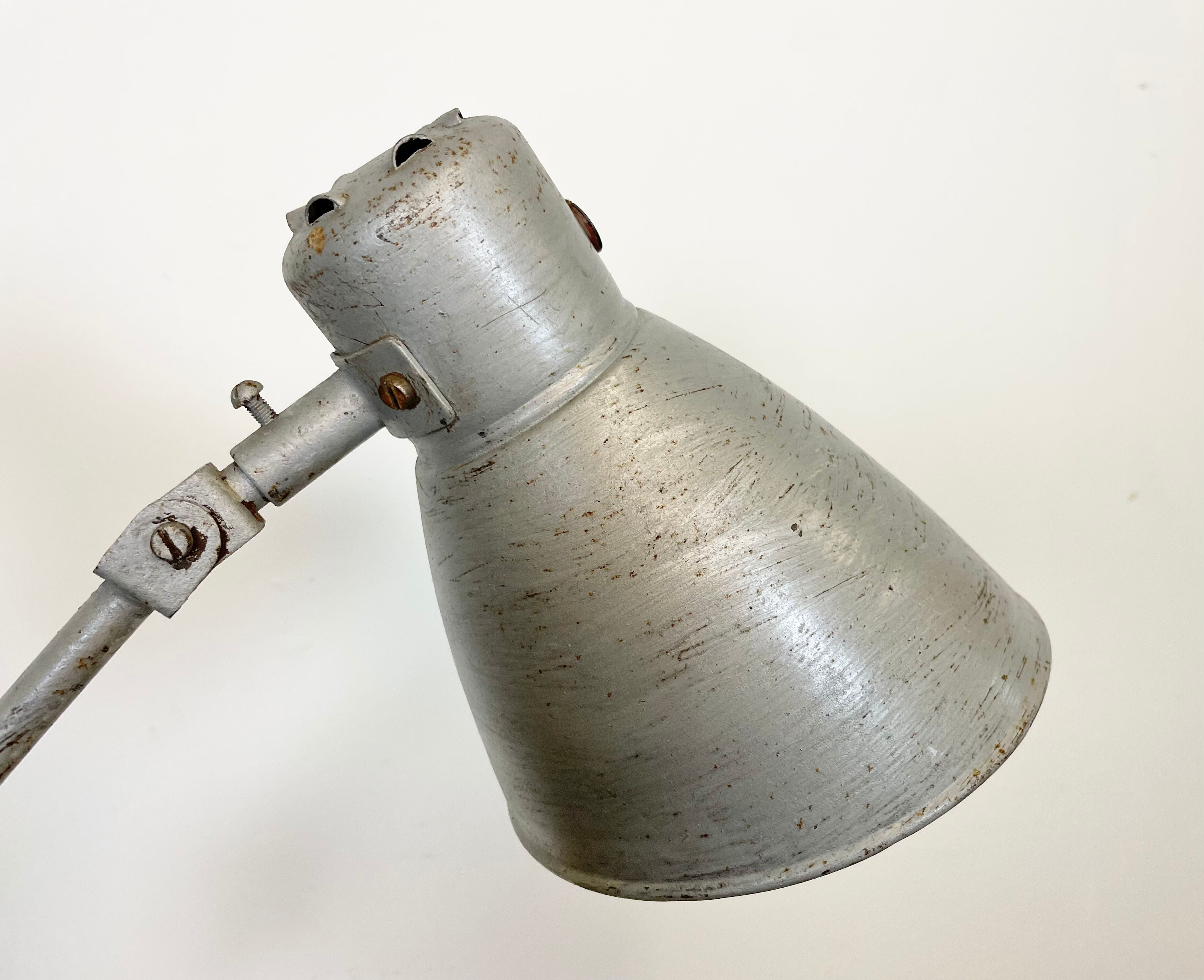 Grey industrial workshop table lamp, 1960s