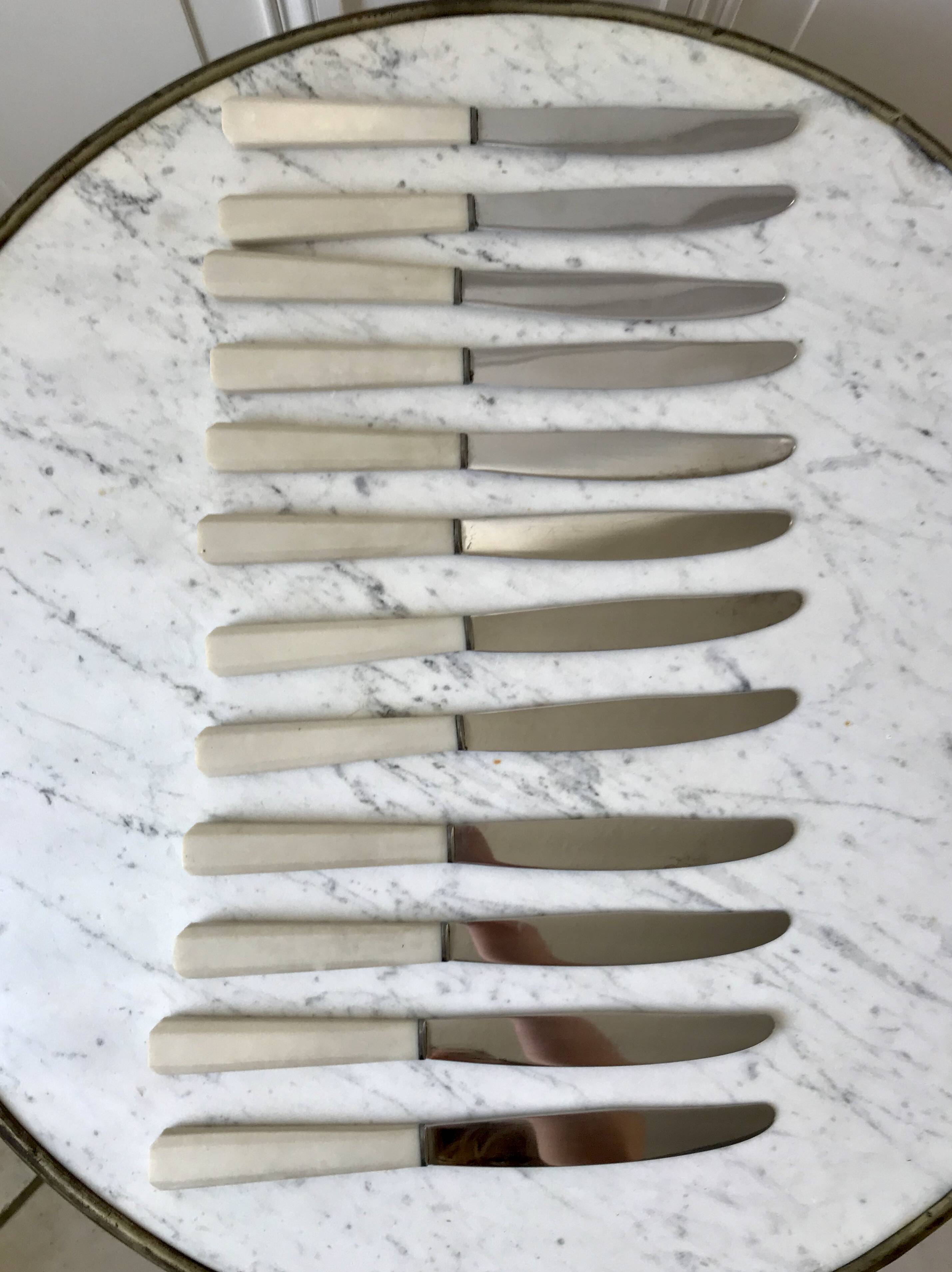 set of 12 bakelite knives from the 60s