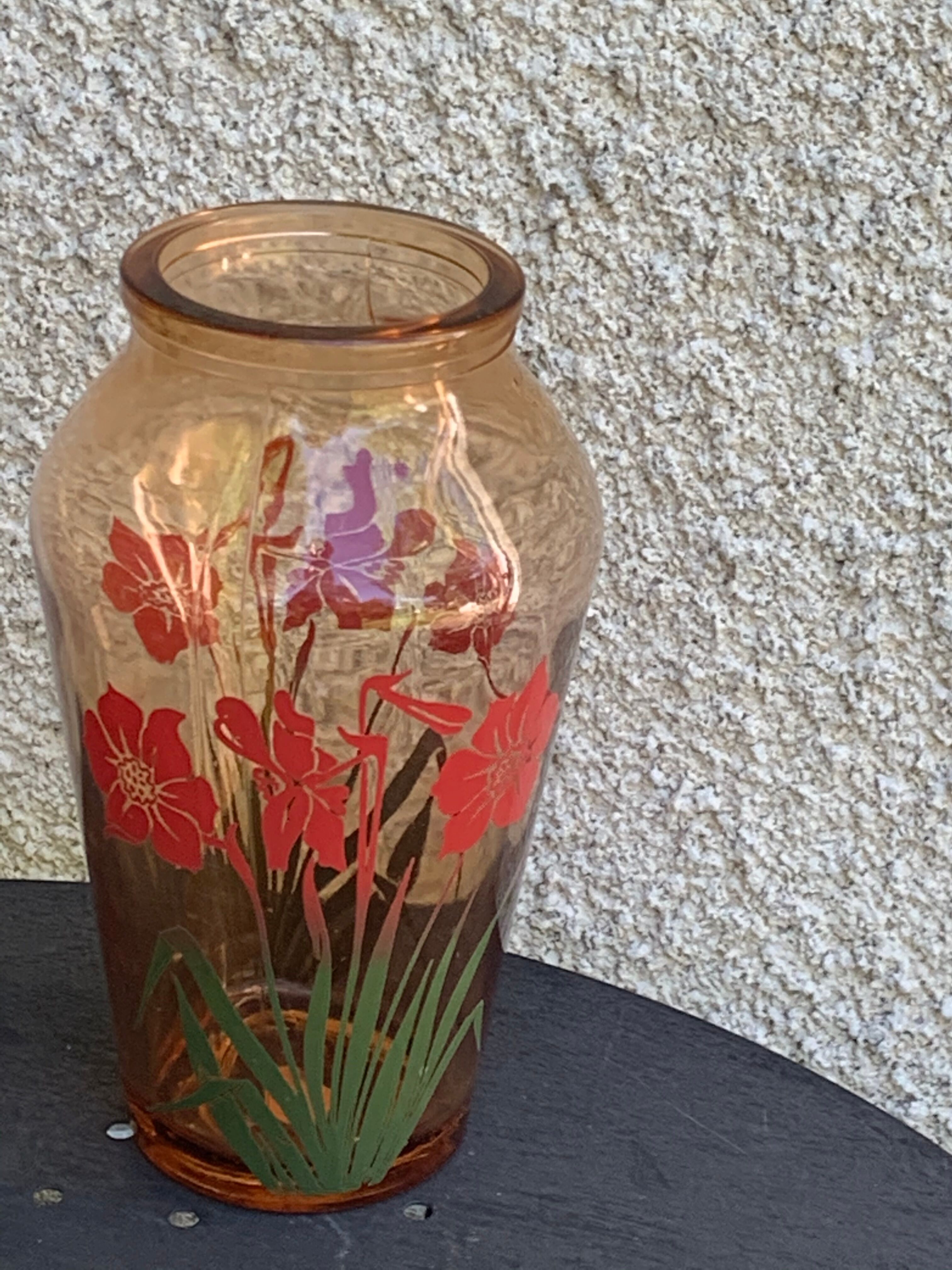 Vintage red-flowered pink glass vase